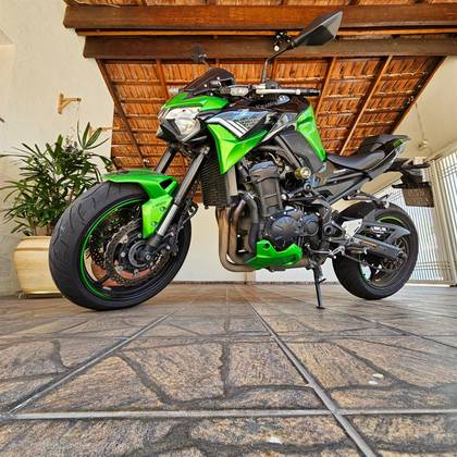 KAWASAKI Z900 